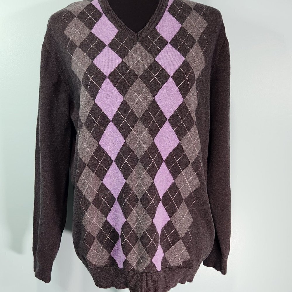 Claiborne V neck Argyle Sweater Size Medium  Lot D